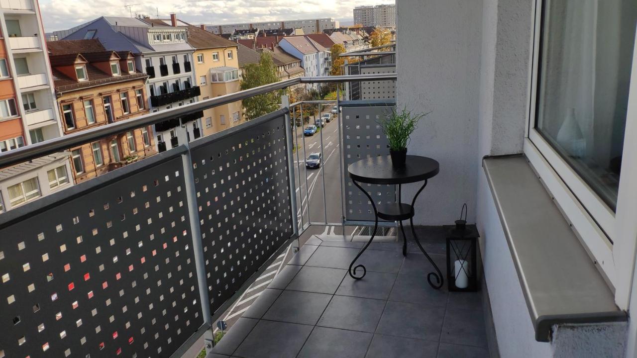 Zen Apartments - Geraumig Fur 4 - Zentral - Balkon - Netflix Karlsruhe Extérieur photo